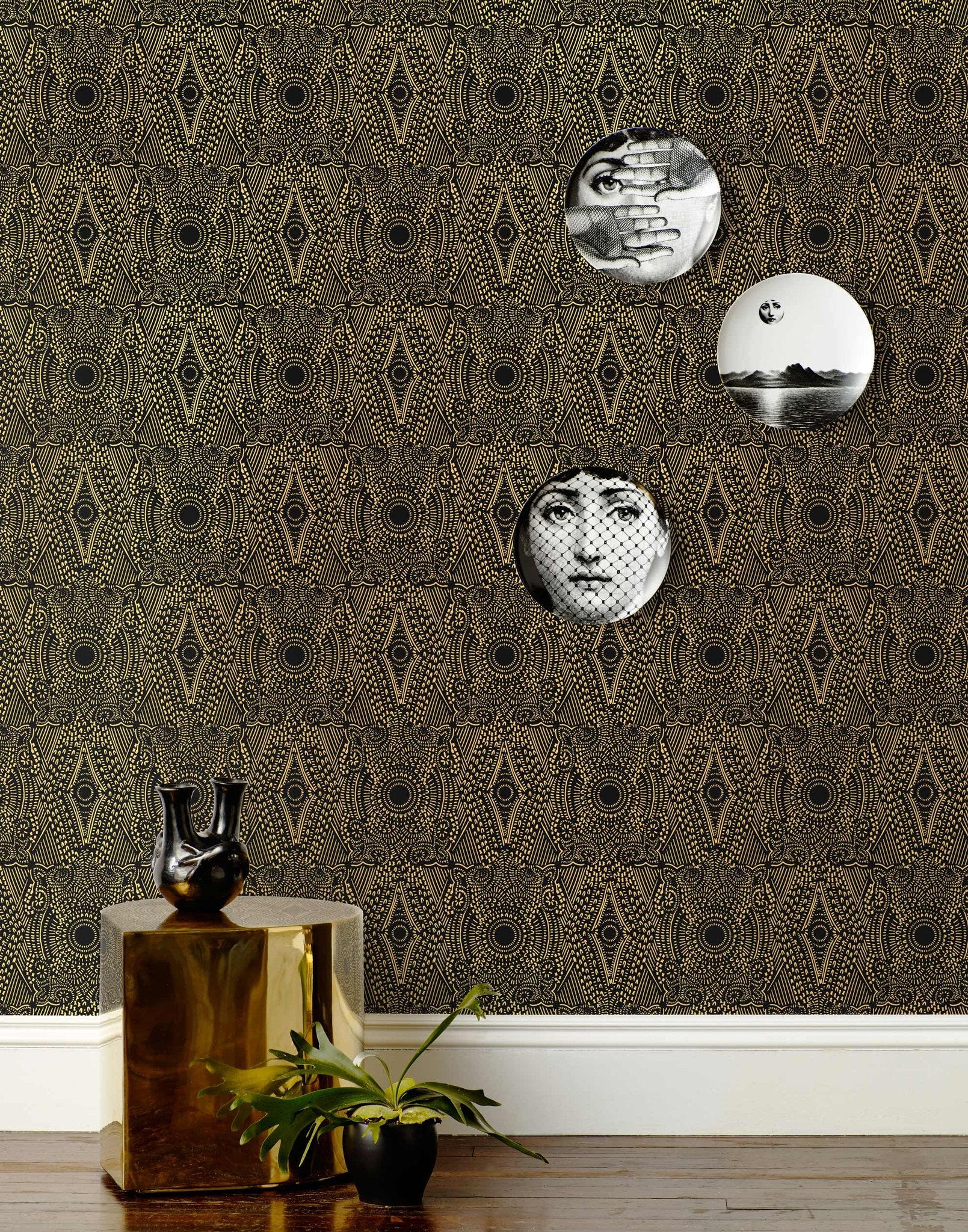 Diamante (Gold) features a symmetrical lace metallic pattern on black